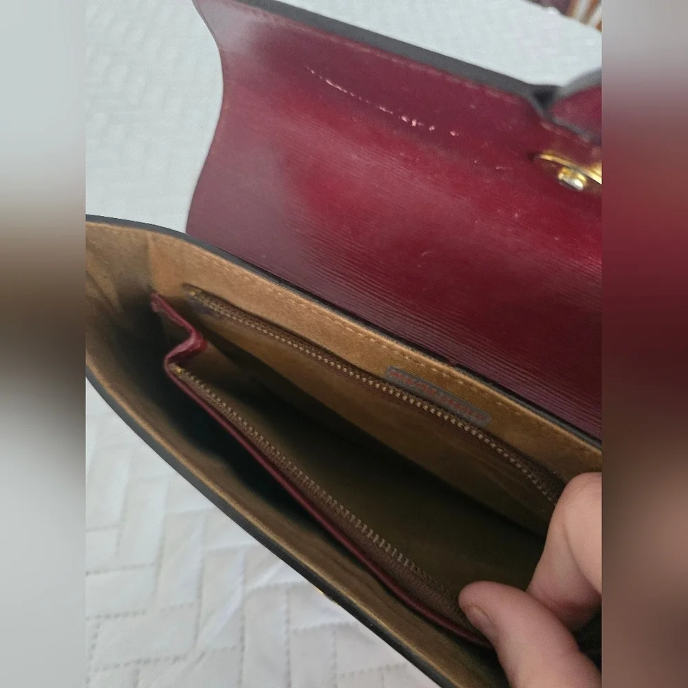 Marie Claire Vintage Crossbody Bag - maroon bordeaux leather